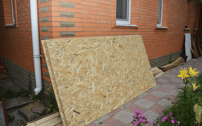 OSB (Oriented Strand Board)
